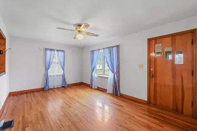 811 W Harvard Street, Champaign, IL 61820 - Photo 9