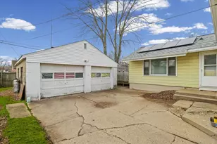 811 W Harvard St, Champaign, IL 61820 - Photo 27