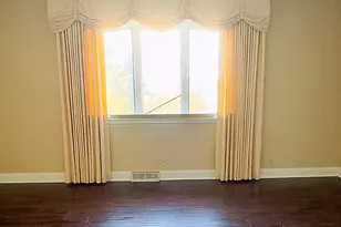 19W084 N Chateaux Ave, Oak Brook, IL 60523 - Photo 17