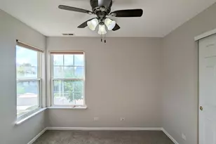 2310 Shiloh Dr, Aurora, IL 60503 - Photo 7