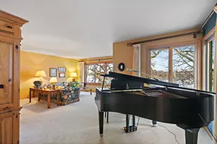 225 Shoreline Rd, Lake Barrington, IL 60010 - Photo 13