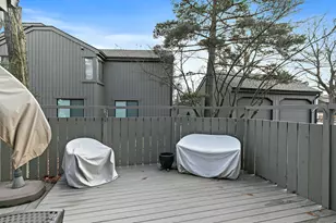 225 Shoreline Rd, Lake Barrington, IL 60010 - Photo 35