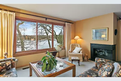 225 Shoreline Road, Lake Barrington, IL 60010 - Photo 17