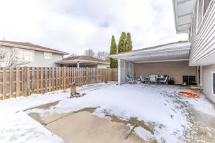 1716 Red Bud Rd, Bolingbrook, IL 60490 - Photo 33