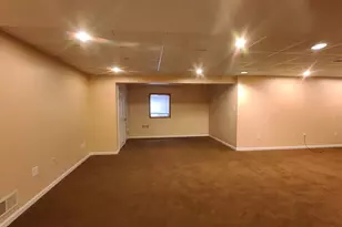 43W951 Fox Hill Ct, Saint Charles, IL 60175 - Photo 5