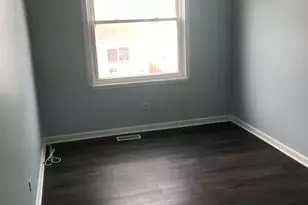 689 Wilson St, Hanover Park, IL 60133 - Photo 5