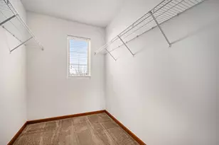 8527 Sawyer Ct, Joliet, IL 60431 - Photo 11