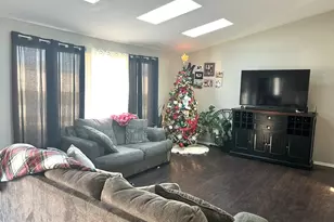 12818 S Blossom Dr, Alsip, IL 60803 - Photo 5