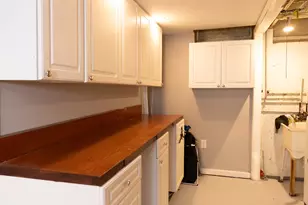 18W149 Buckingham Ln, Villa Park, IL 60181 - Photo 17