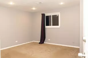 18W149 Buckingham Ln, Villa Park, IL 60181 - Photo 15