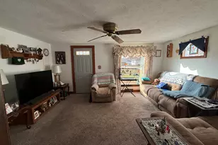 612 S Church St, Gibson City, IL 60936 - Photo 5