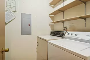 4121 N Mallard Dr, Arlington Heights, IL 60004 - Photo 9