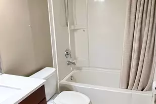 37 N Main Street N, Glen Ellyn, IL 60137 - Photo 15