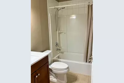 37 N Main Street N #40, Glen Ellyn, IL 60137 - Photo 11