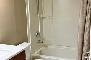 37 N Main Street N, Glen Ellyn, IL 60137 - Photo 11