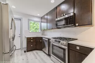 14727 Riverside Dr, South Holland, IL 60473 - Photo 7