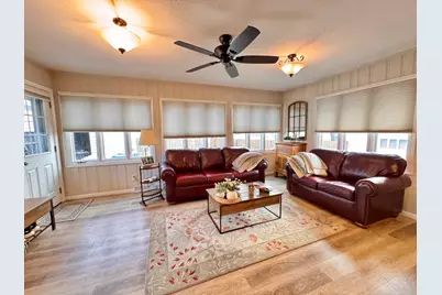 [Address not provided], Dixon, IL 61021 - Photo 9