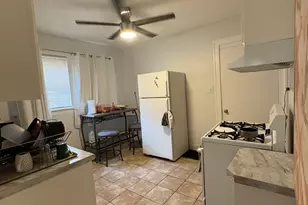 10146 S Wentworth Ave, Chicago, IL 60628 - Photo 3