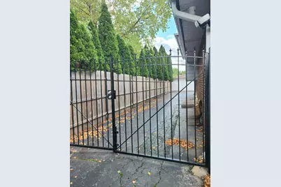 6437 W 82nd Street, Burbank, IL 60459 - Photo 25