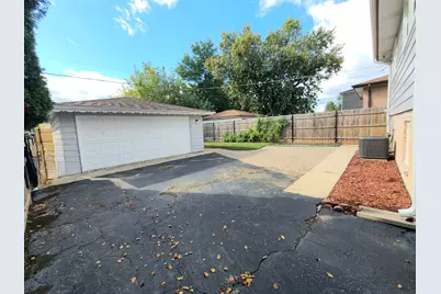 6437 W 82nd Street, Burbank, IL 60459 - Photo 27