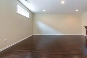 915 S Oak Park Ave, Oak Park, IL 60304 - Photo 9