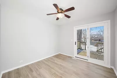 7652 Catalpa Avenue, Woodridge, IL 60517 - Photo 9