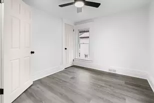 544 Charles St, Aurora, IL 60506 - Photo 15