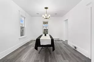 544 Charles St, Aurora, IL 60506 - Photo 7