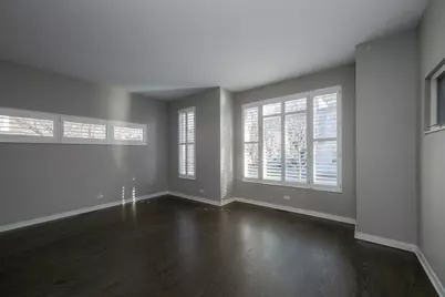 1701 W Byron Street, Chicago, IL 60613 - Photo 3