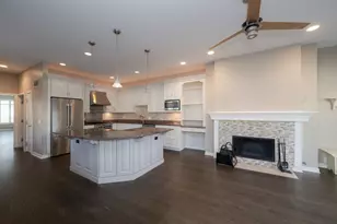 1701 W Byron St, Chicago, IL 60613 - Photo 17