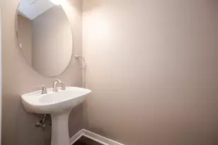 1701 W Byron St, Chicago, IL 60613 - Photo 23