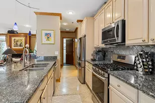 16 N May St, Chicago, IL 60607 - Photo 5