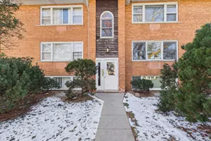 755 Dulles Rd, Des Plaines, IL 60016 - Photo 1