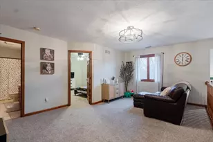 5000 Silverado Ln, Clifton, IL 61727 - Photo 21