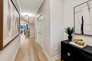 131 Harding Ct, Glen Ellyn, IL 60137 - Photo 3