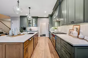 131 Harding Ct, Glen Ellyn, IL 60137 - Photo 7