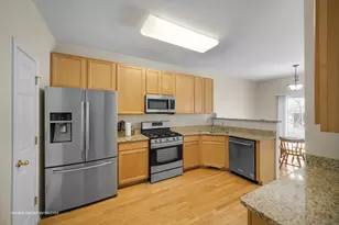 2295 Stoughton Dr, Aurora, IL 60502 - Photo 9