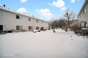 2295 Stoughton Dr, Aurora, IL 60502 - Photo 29