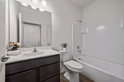 218 Sussex Court, North Aurora, IL 60542 - Photo 11