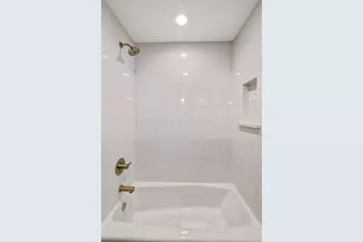 129 Harding Court, Glen Ellyn, IL 60137 - Photo 29