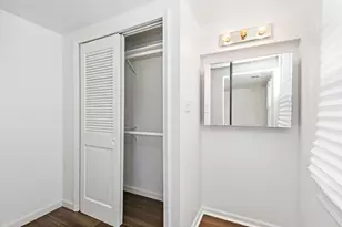 612 S Webster St, Aurora, IL 60505 - Photo 13