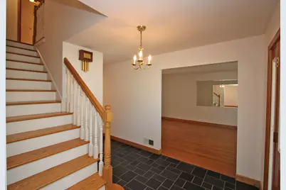 2405 E Miner Street, Arlington Heights, IL 60004 - Photo 5