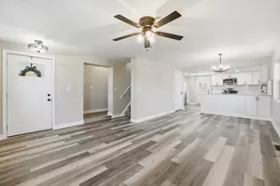 1313 Elizabeth St, Joliet, IL 60435 - Photo 5