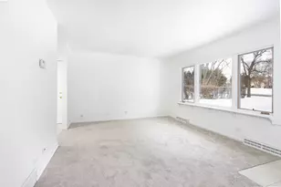 6209 Sands Rd, Crystal Lake, IL 60014 - Photo 3