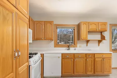 6209 Sands Road, Crystal Lake, IL 60014 - Photo 5