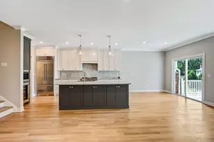 133 Harding Ct, Glen Ellyn, IL 60137 - Photo 5