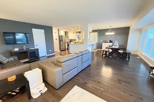 1100 Potter Rd, Park Ridge, IL 60068 - Photo 3