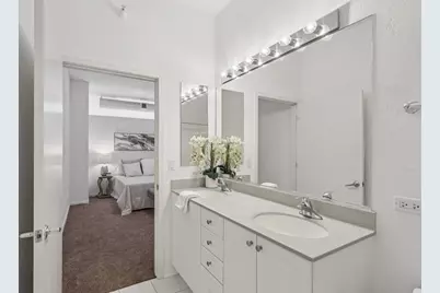 807 Davis Street #403, Evanston, IL 60201 - Photo 15