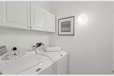 807 Davis Street #403, Evanston, IL 60201 - Photo 19