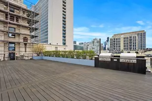 758 N Larrabee St, Chicago, IL 60610 - Photo 23